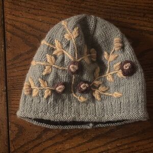 Embroidered Knit Beanie with Floral Appliqué - Sage Green & Cream